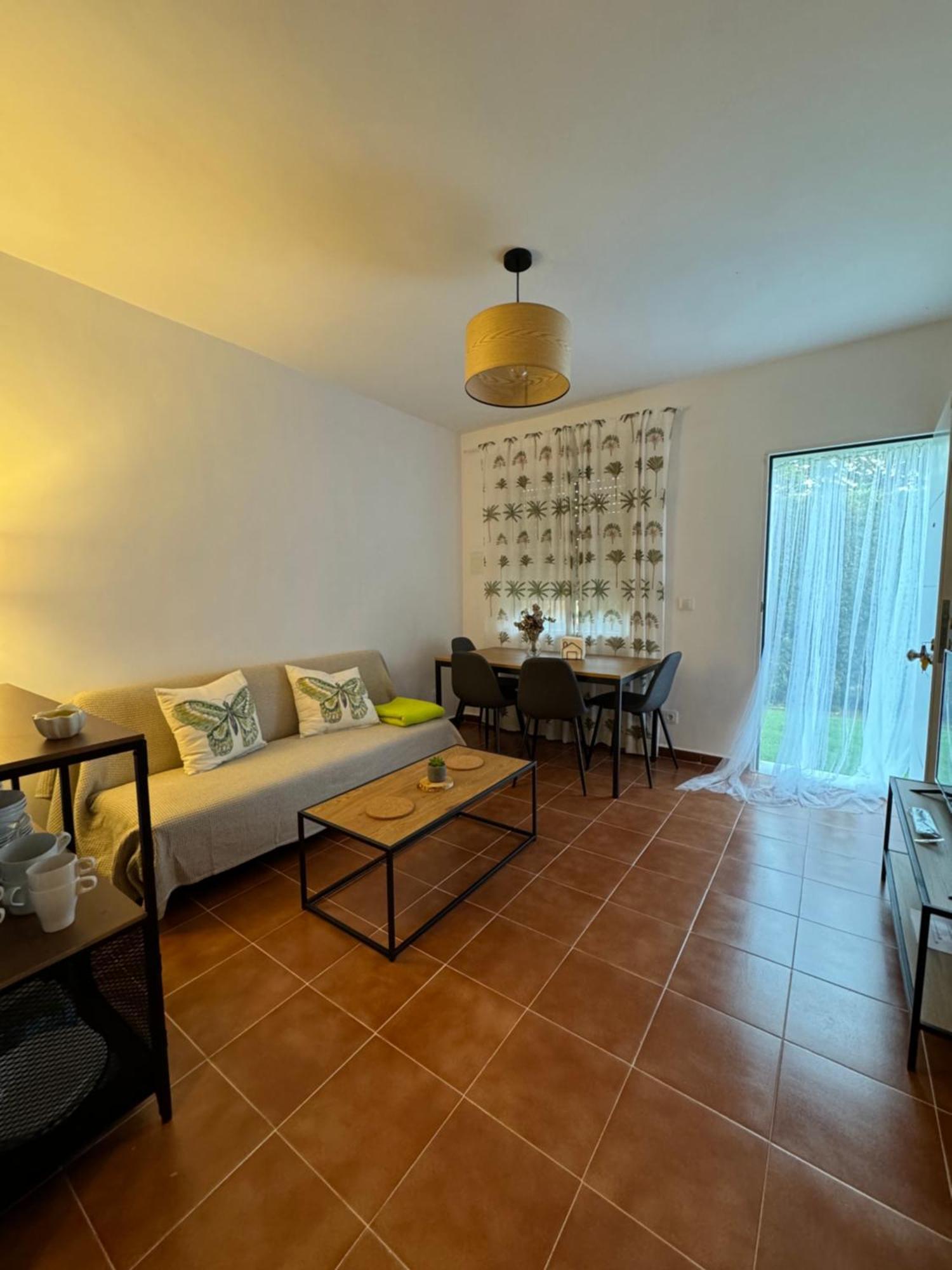 Apartamentos Valdevaqueros Tarifa Exterior photo